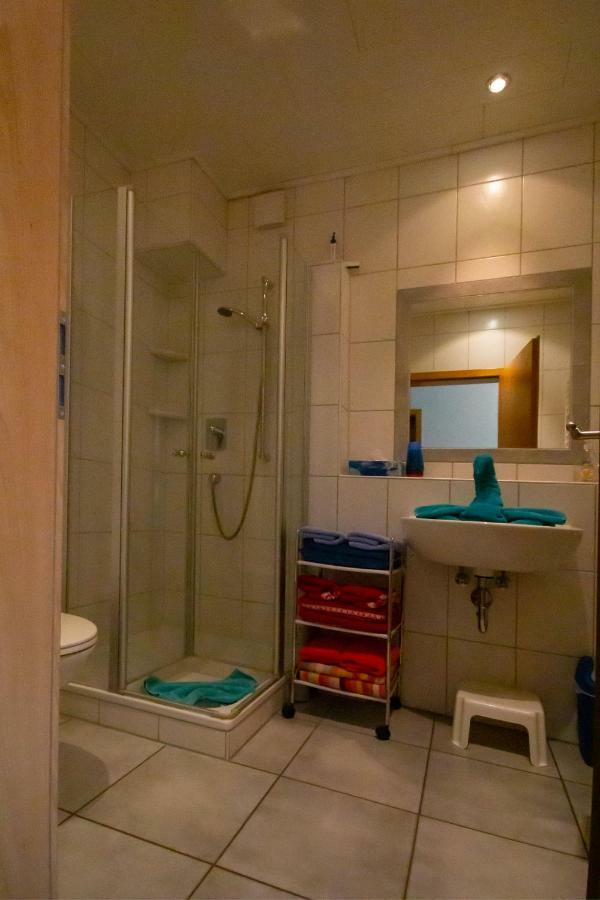 Vulkanpark-Ferienwohnung Karibic Nickenich Buitenkant foto